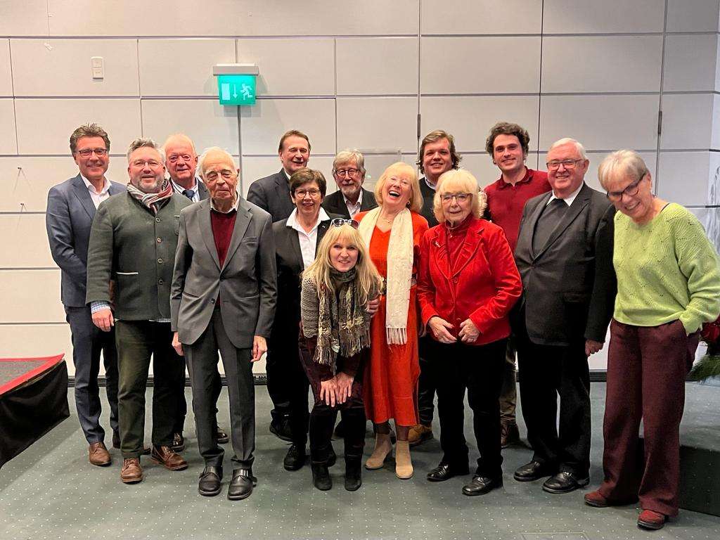 Heimatfreunde Neuss feierten mit ihren Gästen den traditionellen Abend im Advent